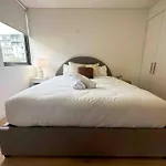 Inner City Glebe Designer Apartment W Free Parking